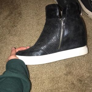 Steve Madden Shoes - Steve Madden wedged sneakers Steve Madden Shoes - Steve Madden wedged sneakers